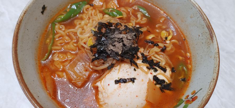 1980 소고기라면_2.jpg