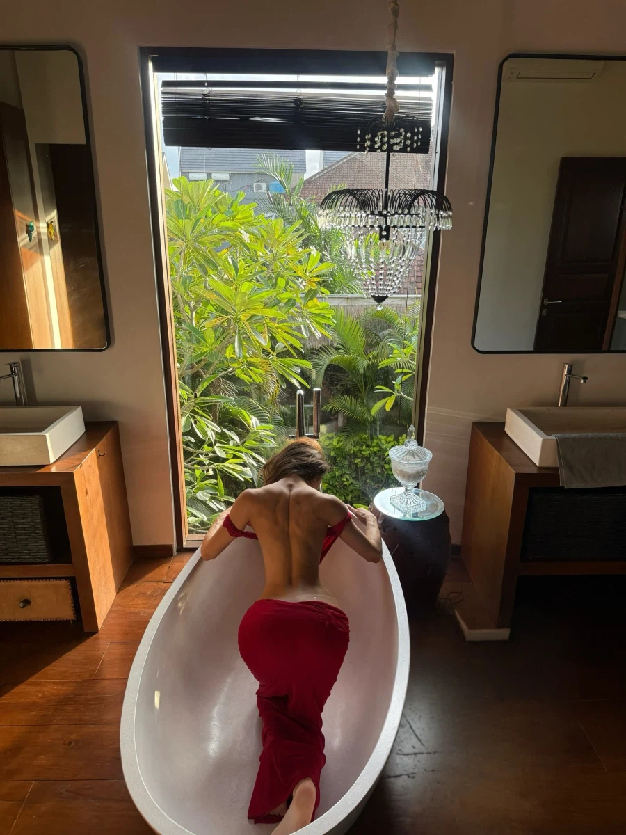 ㅎㅂ) 뒷태♡♡♡_1.webp