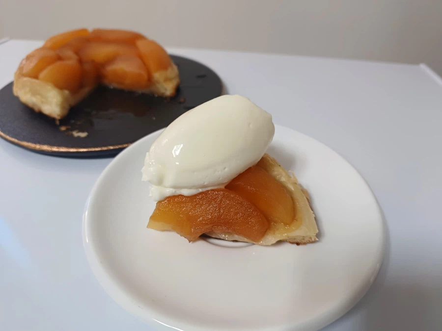 타르트 타탕 구웠슴니다_6.webp