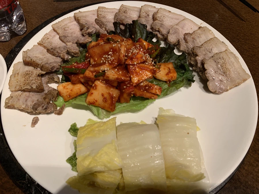 부추전 보쌈 꼬리곰탕_4.webp