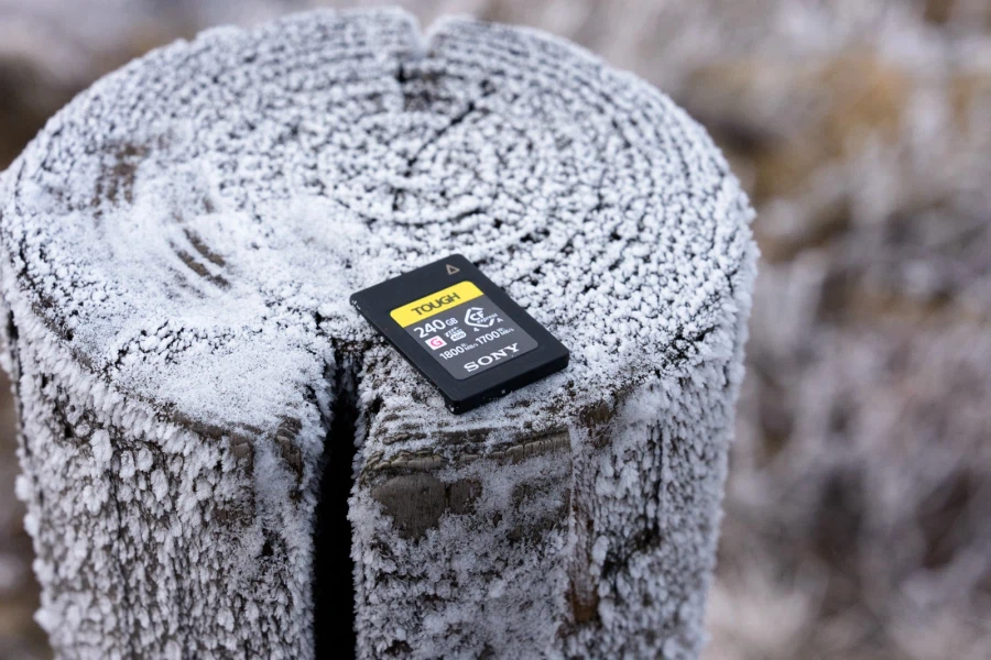 하루를 믿고 맡길 수 있는 메모리 카드, 소니 터프 CEA-G240T_14.webp