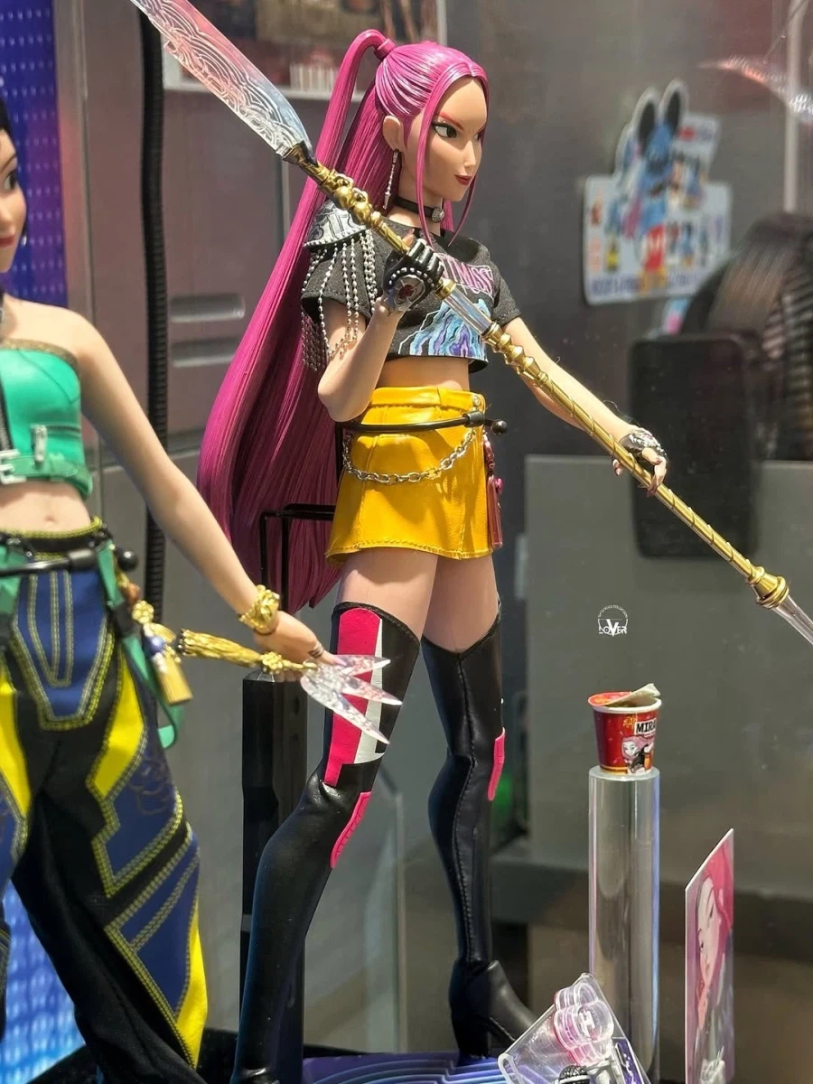 [핫토이] 1/6 케이팝 데몬 헌터스 - 헌트릭스 프로토타입 전시_11.webp