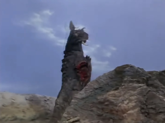 [초대 울트라맨] 괴수들의 삼파전_31.jpg