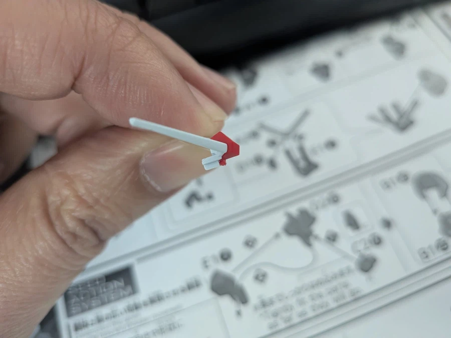 [반다이] HGCE 1/144 레전드 건담 머리 안테나 조립식 주의 부분_4.webp