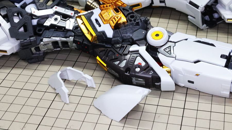 PG 언리쉬드 뉴 건담 장갑 & 무장 조립 과정 사진 (스크롤 주의)_12.jpg