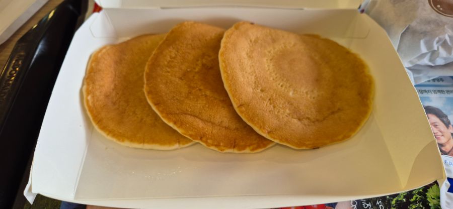 맥도날드에서 소시지 에그 맥그리들 세트 + 핫케이크를 먹어봤습니다._10.jpg