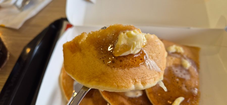 맥도날드에서 소시지 에그 맥그리들 세트 + 핫케이크를 먹어봤습니다._12.jpg