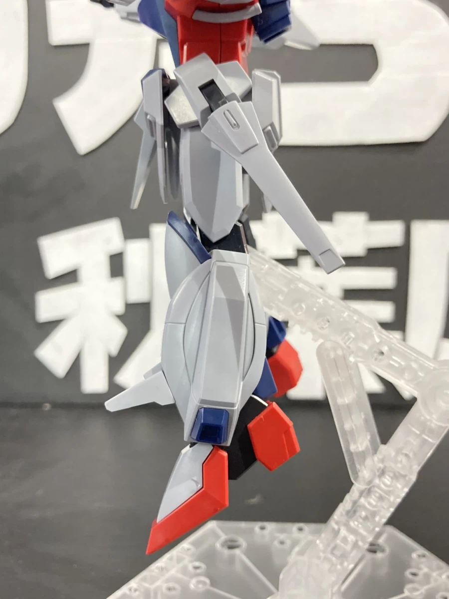 [반다이] HGCE 1/144 레전드 건담. 신판과 구판 비교 해외 리뷰_23.webp
