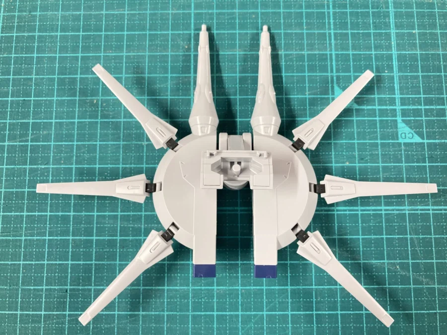 [반다이] HGCE 1/144 레전드 건담. 신판과 구판 비교 해외 리뷰_27.webp