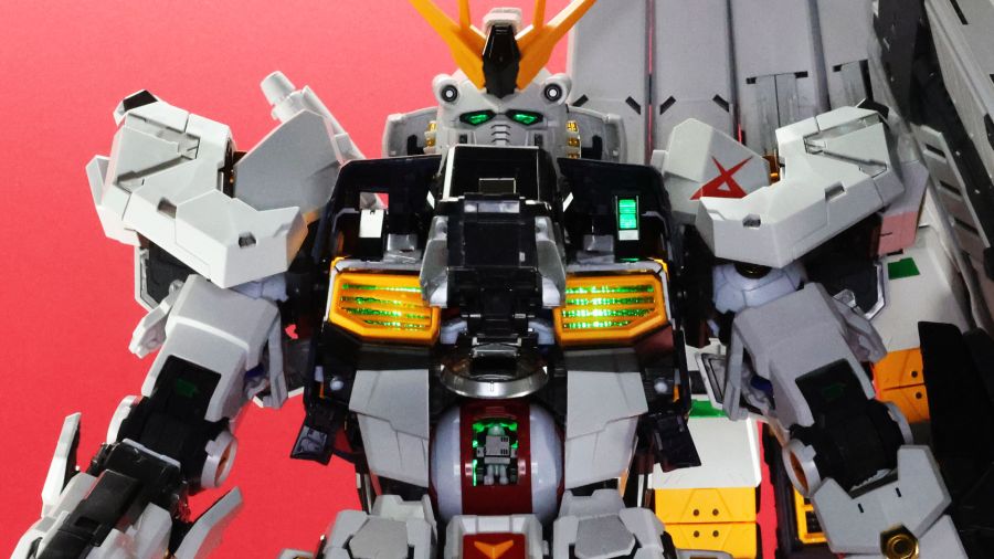 PG 언리쉬드 뉴 건담 롤아웃 포징 사진_79.jpg