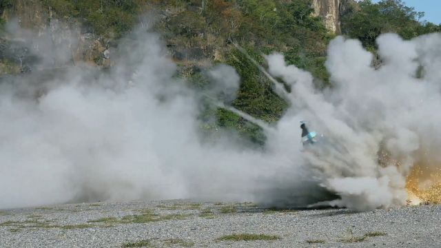 [가면라이더 갓챠드 & 기츠] 바보들의 행진_43.jpg