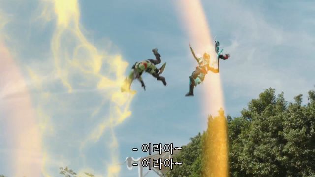 [가면라이더 갓챠드 & 기츠] 바보들의 행진_120.jpg