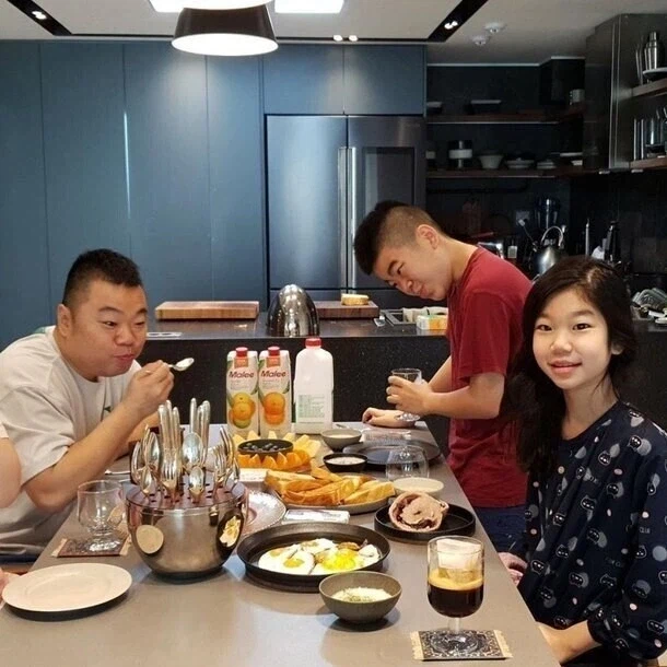 옥동자랑 결혼했더니 옥동자만 나온다_1.webp