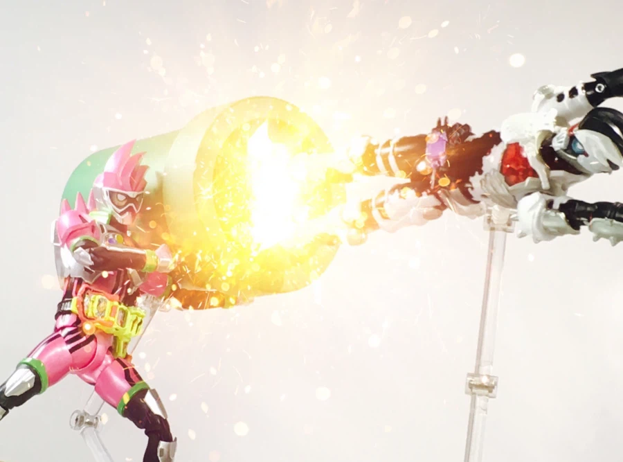 에그제이드 : 받아라!!!_2.webp