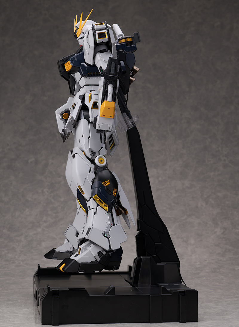 PG 언리쉬드 뉴 건담 해외 리뷰: 본체편 (스크롤 주의)_137.jpg