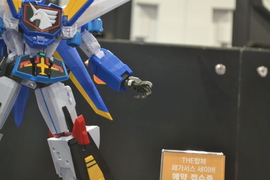 [굿 스마일] THE 합체 페가서스 세이버 2026 용산 전시 사진 2_30.jpg