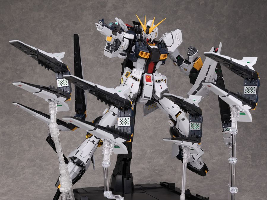 PG 언리쉬드 뉴 건담 해외 리뷰 2: 기믹 & 무장편_90.jpg