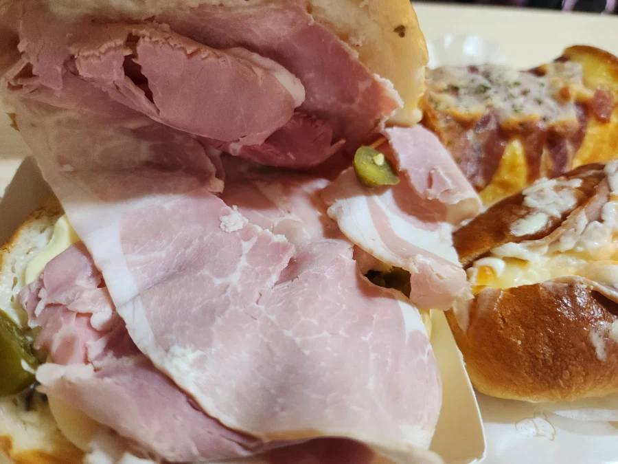 잠봉뵈르, 베이컨롤, 햄치즈소금빵_4.webp