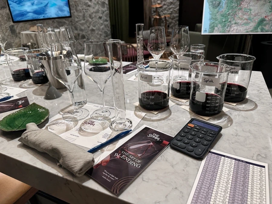 주정뱅이 마을의 1박 2일 여행 - 1_6.webp