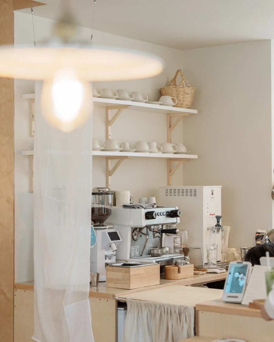 SEL2470GM2 | 달콤한 순간을 기록하는 가장 가벼운 방법_5.webp