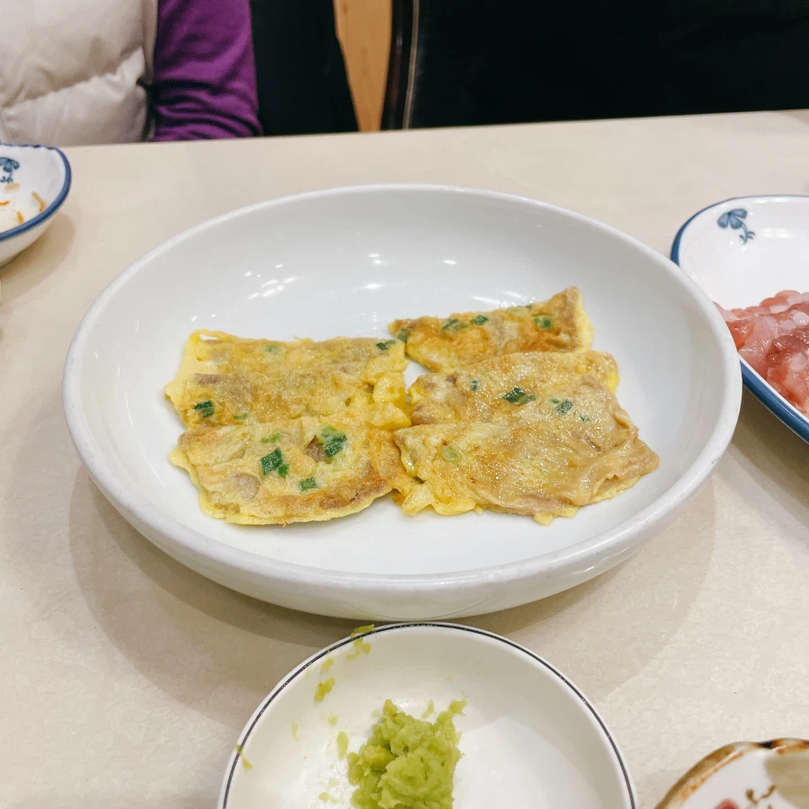 돼억시니) 출장왔다 얻어먹은 한정식_4.webp