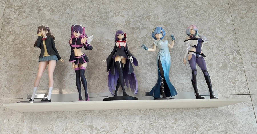 슬금슬금 거실까지 테라포밍... 5년의 시간이 흐른뒤...._18.webp