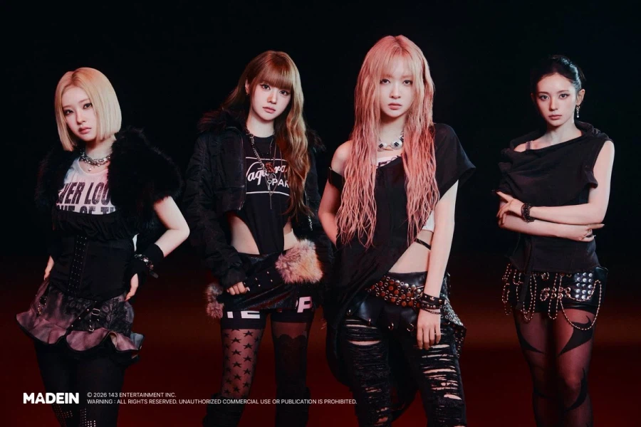 [메이딘] MADEIN - 안 봐도 비디오 (Super Obvious) MV 티저_3.webp