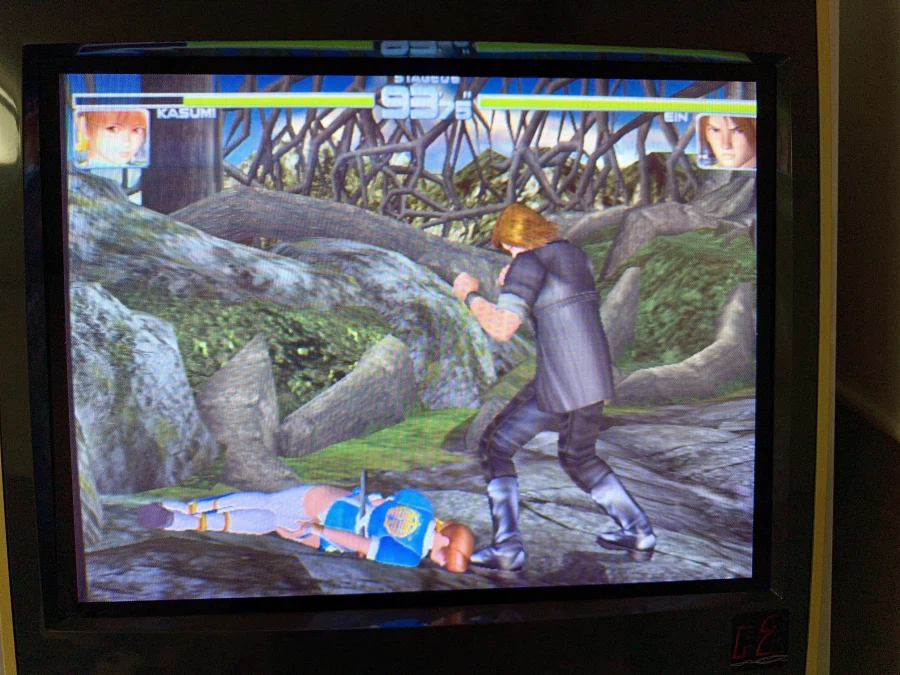 데드 오아 얼라이브 2_18.webp