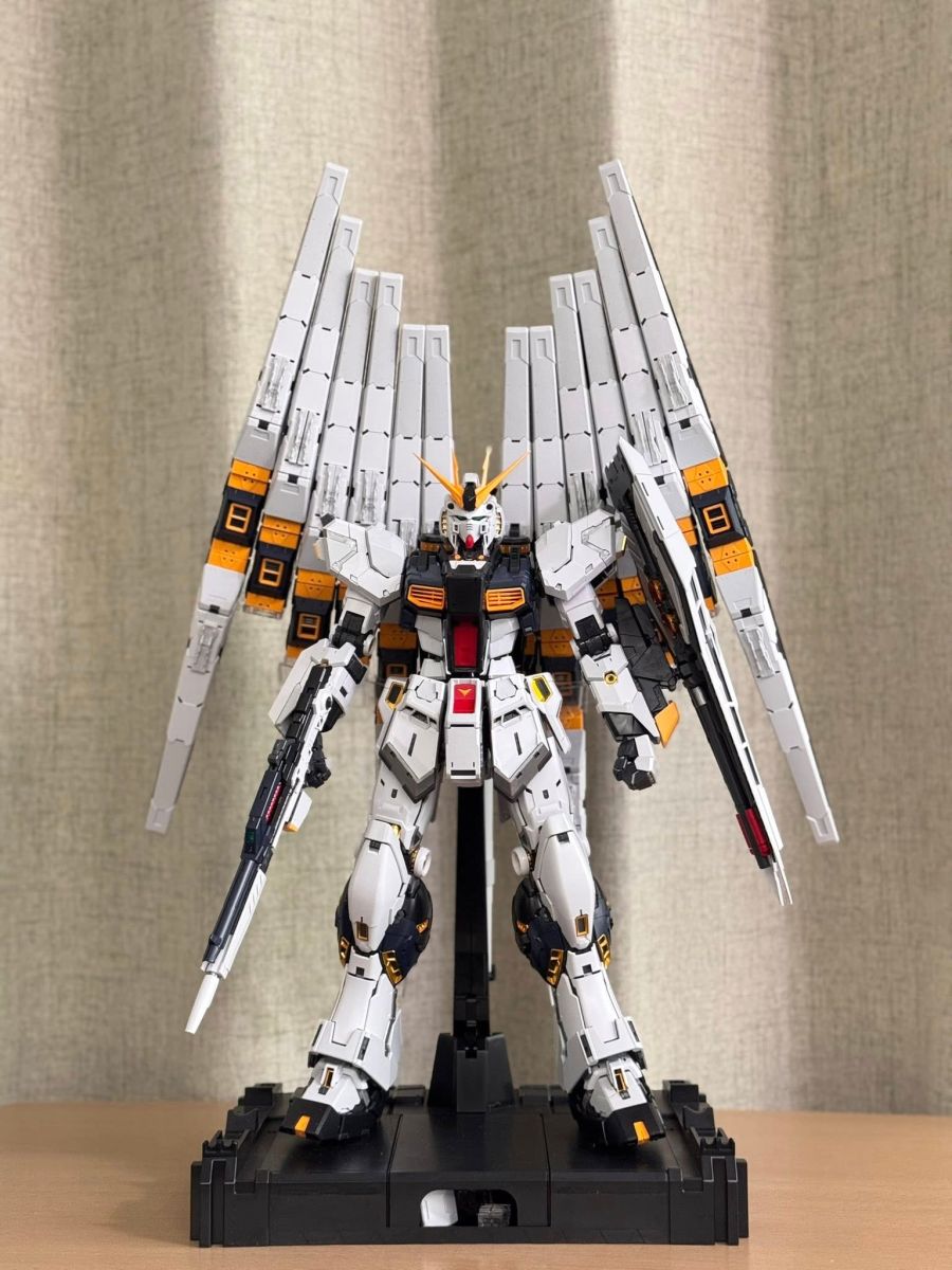 PG 언리쉬드 뉴 건담 더블 핀 판넬 장비 사진_1.jpg