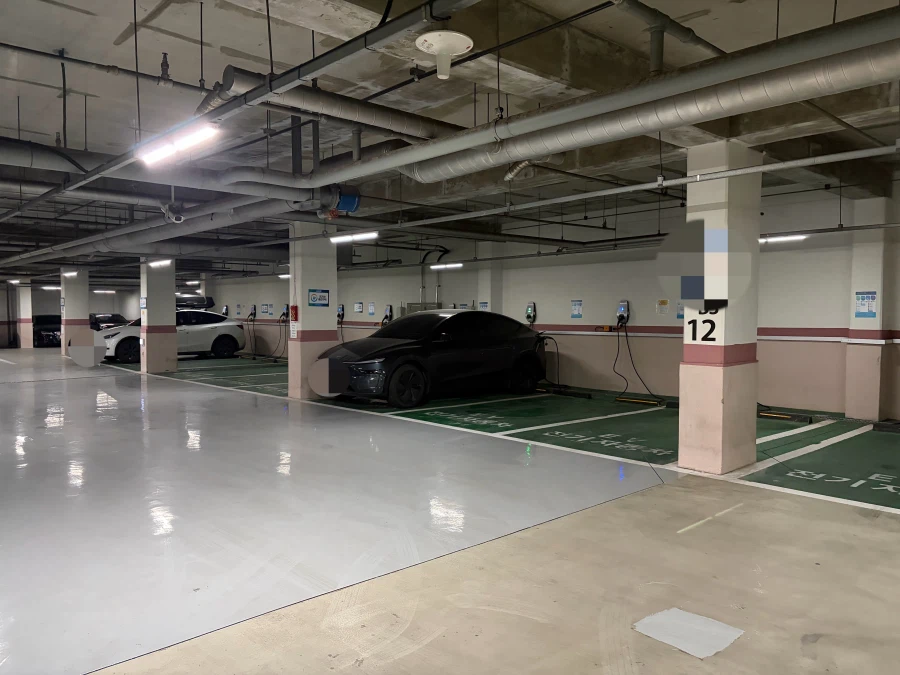 한 아파트에 전기차 충전 사업자가 두 개면..._1.webp