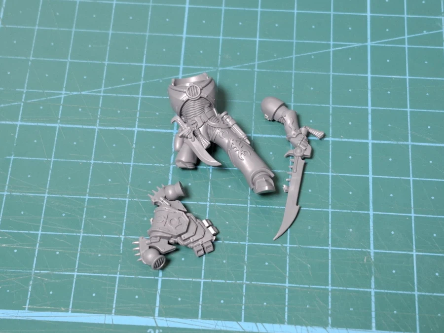 [워해머40K] 아무튼 우리 편인 검사 마린 제작기_1.webp