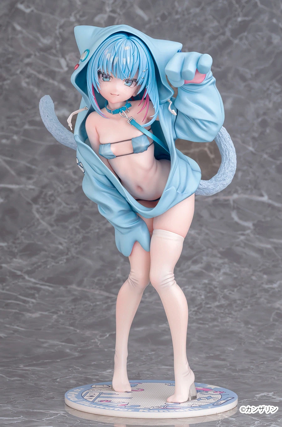 윈터 페스티벌인가 야한 피큐어가 올라온다_7.webp