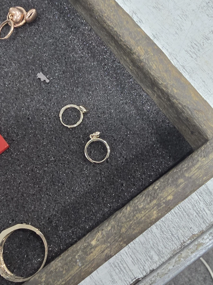 (자작?지름?) 좀 늦긴 했는데 작년 여름 귀걸이 사진입니다~_3.webp