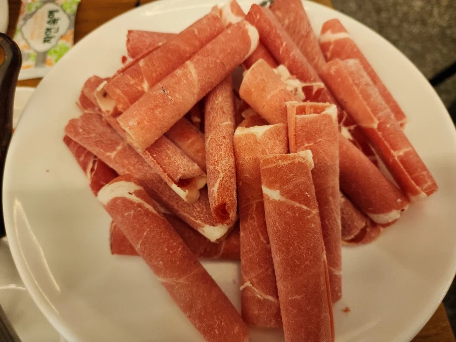 얼큰 버섯 칼국수_5.webp