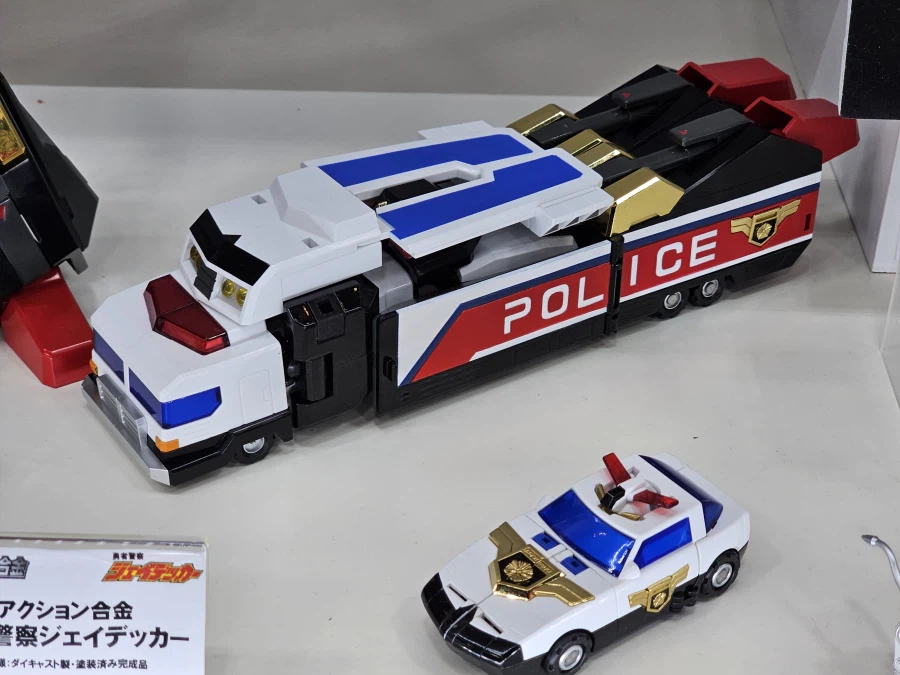 [액션토이즈]제이데커&듀크파이어 전시사진_2.webp