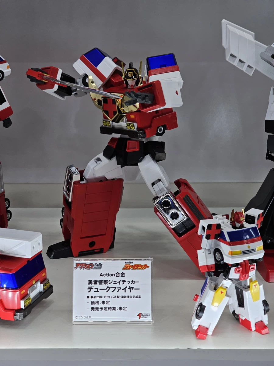 [액션토이즈]제이데커&듀크파이어 전시사진_4.webp