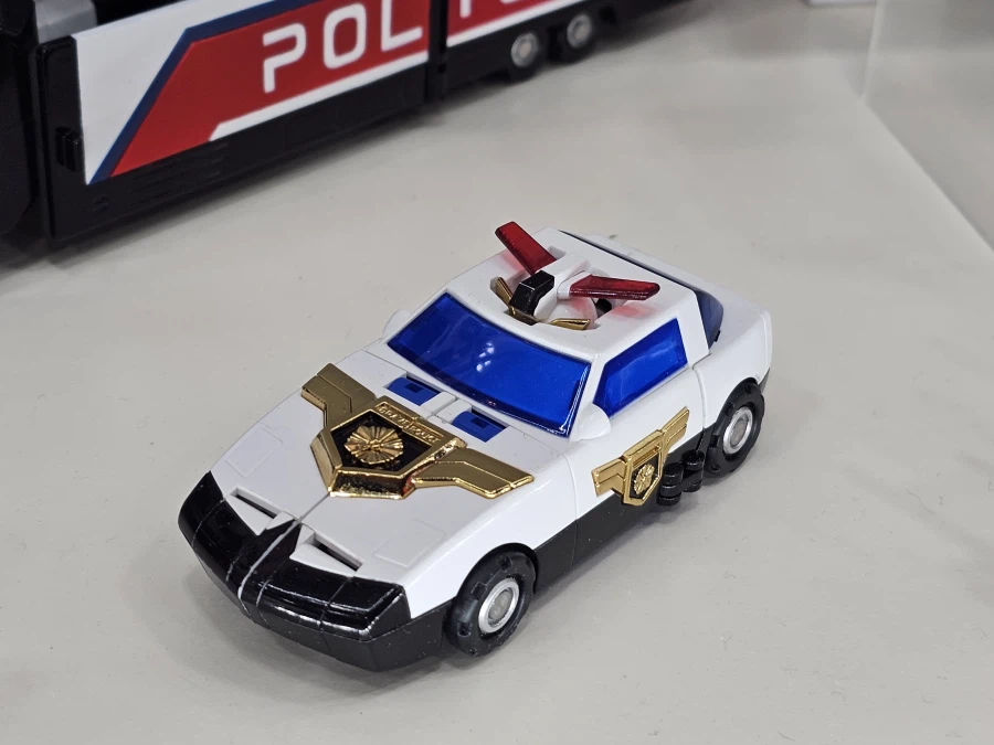 [액션토이즈]제이데커&듀크파이어 전시사진_9.webp