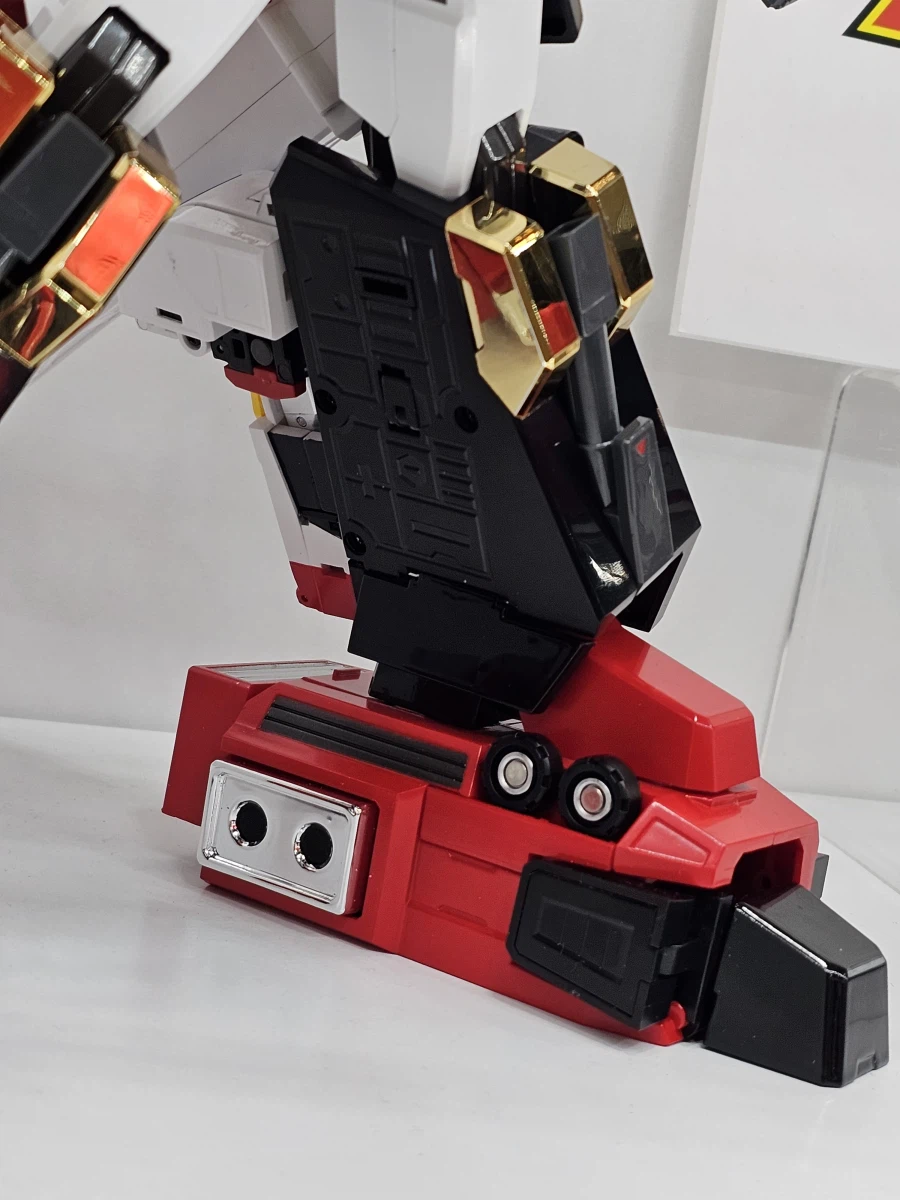 [액션토이즈]제이데커&듀크파이어 전시사진_13.webp