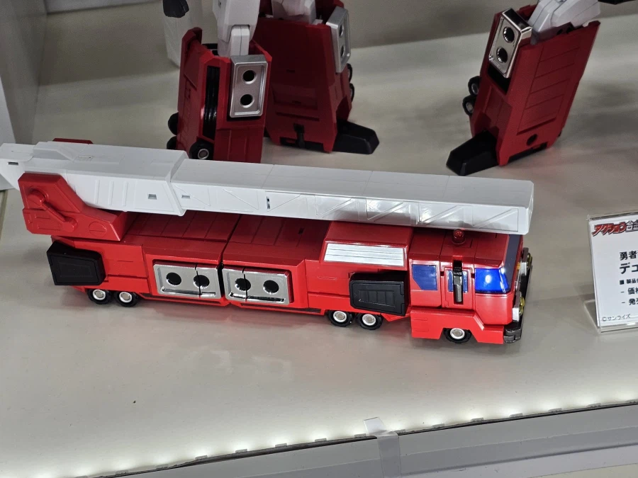 [액션토이즈]제이데커&듀크파이어 전시사진_15.webp