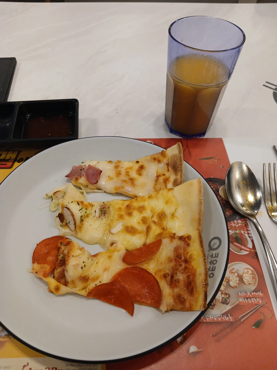 쿠우쿠우 청주점 (feat. 딸기 시즌)_6.webp