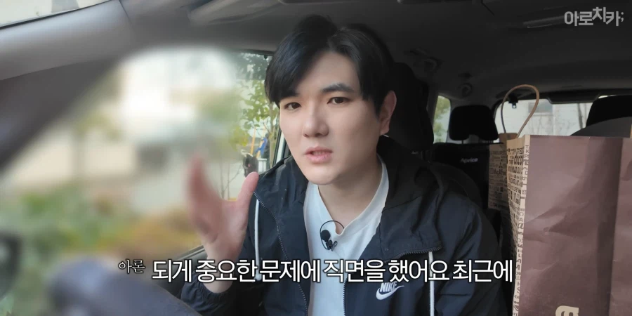 유튜브) 둘째 딸 한살 생일 선물에 아빠의 센스있는 선물로 후끈해진 집안분위기_27.webp