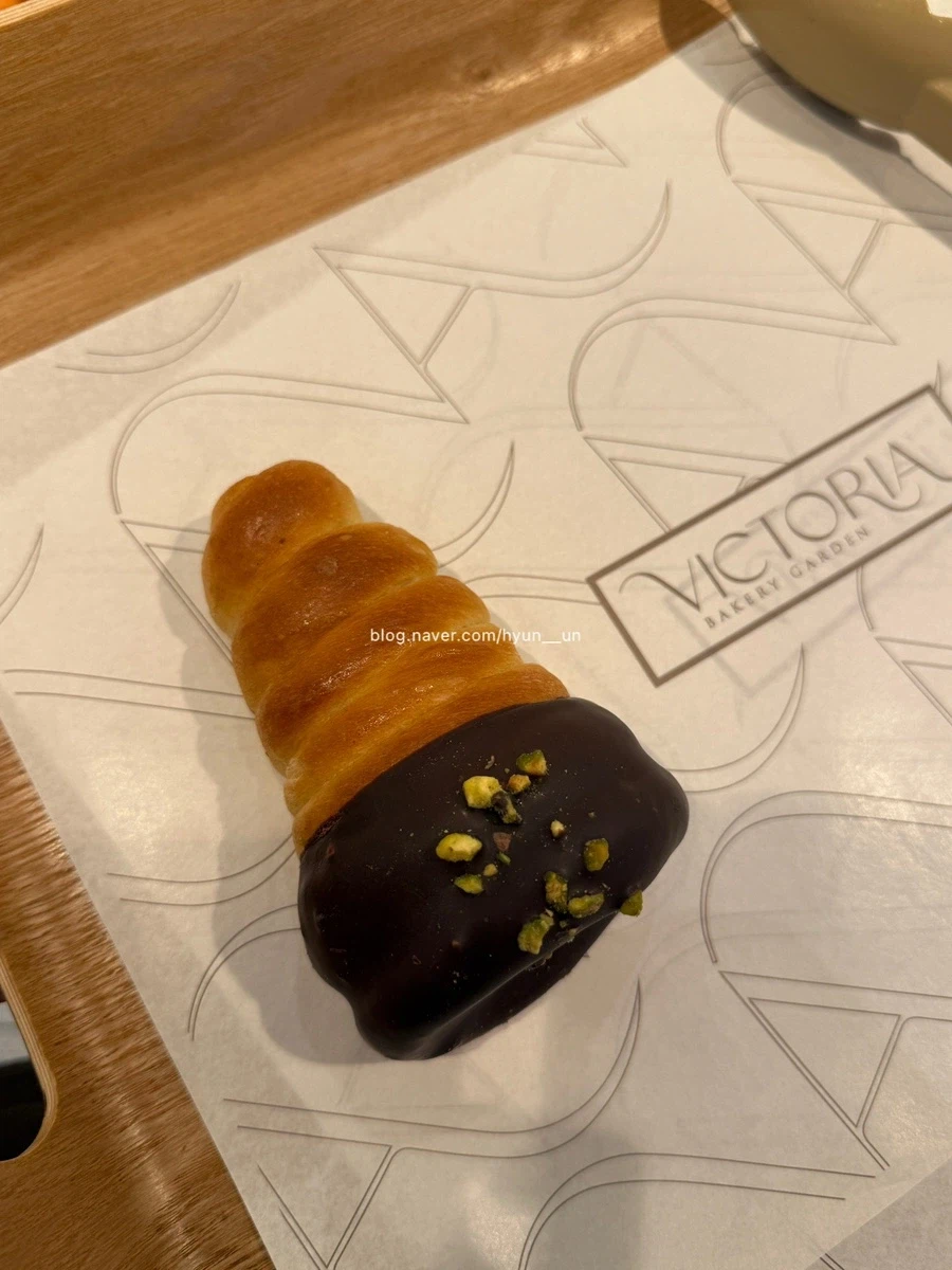 두바이 초코 코로네_1.webp