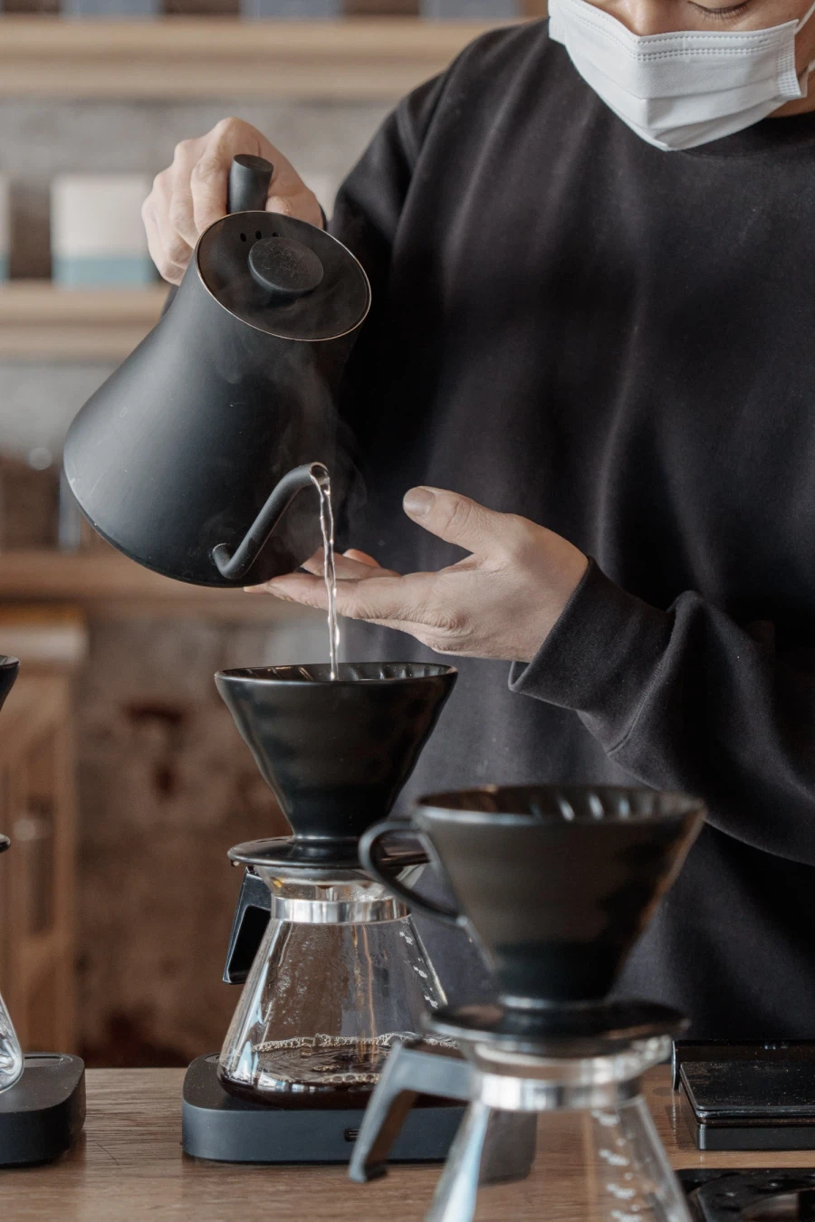 SEL2470GM2 | 향기가 머무는 시간, 그 투명한 기억_7.webp