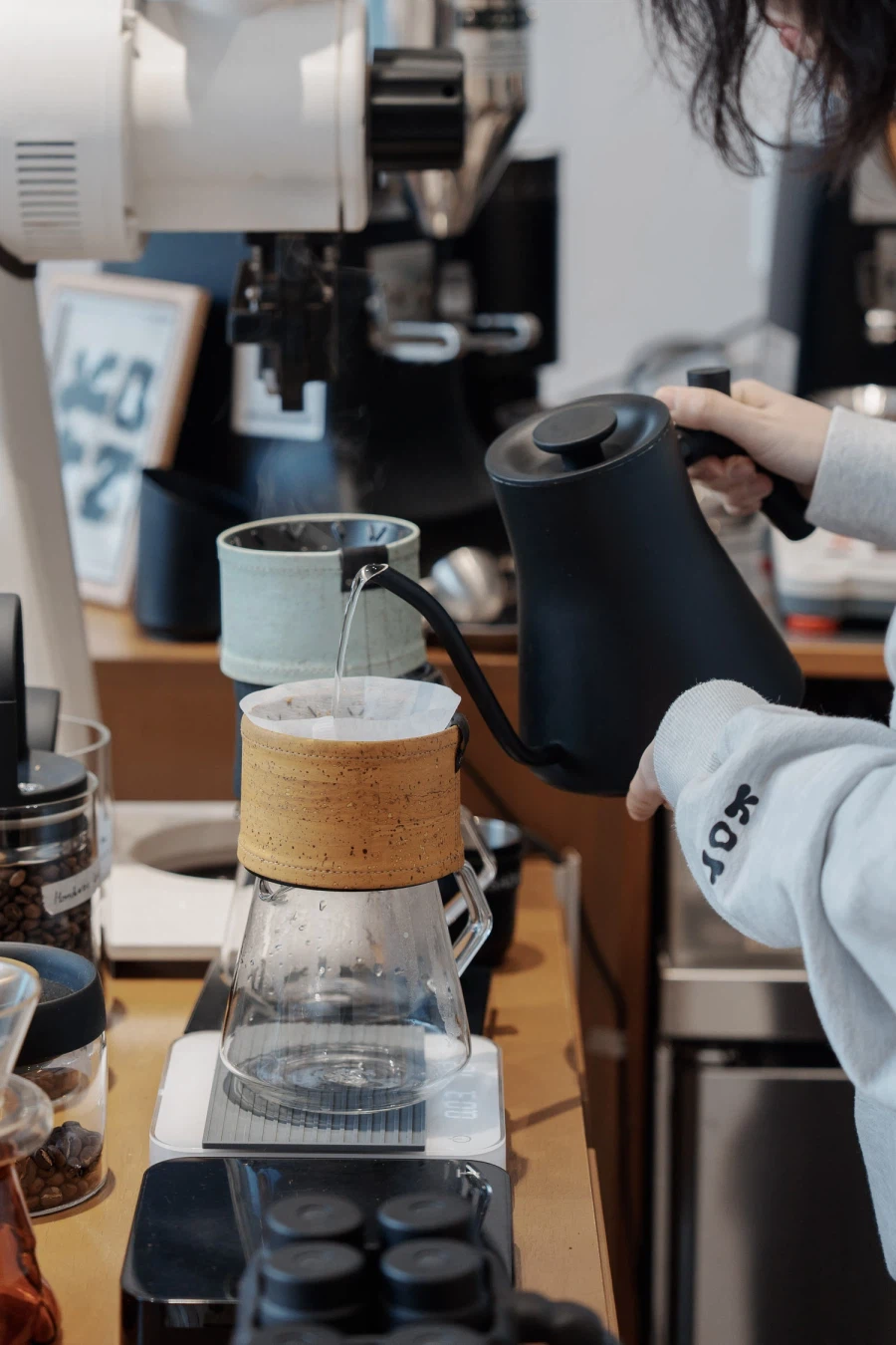 SEL2470GM2 | 향기가 머무는 시간, 그 투명한 기억_8.webp