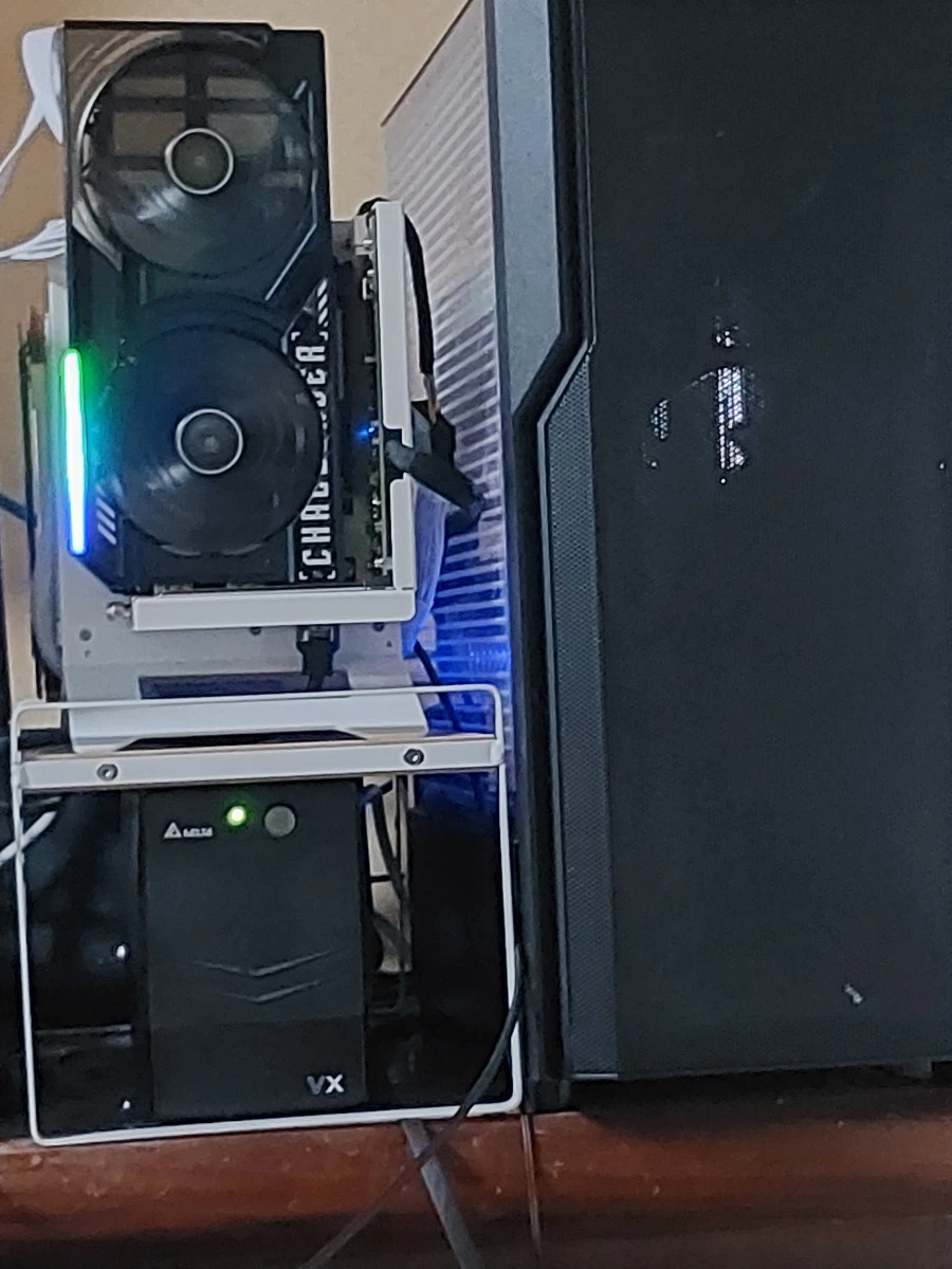 난 라데온을 절대적 성능이나 ai로 쓰면서 까는애들이 모지리라고 봄_1.webp