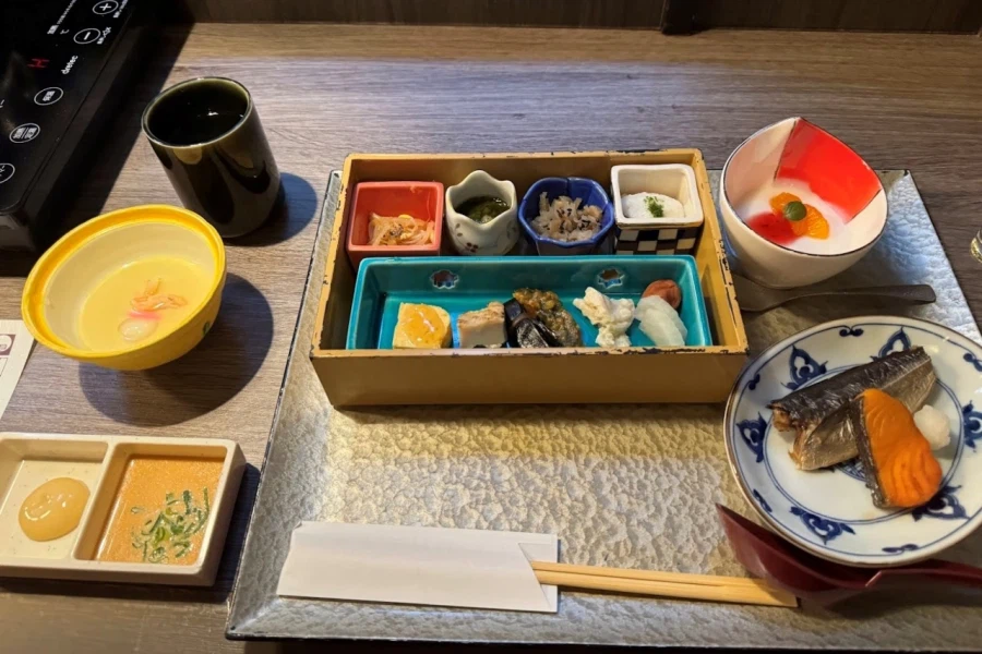 제목은 일본 여행으로 하겠습니다. 근데 이제 일등석을 곁들인. (上) (스압)_37.webp