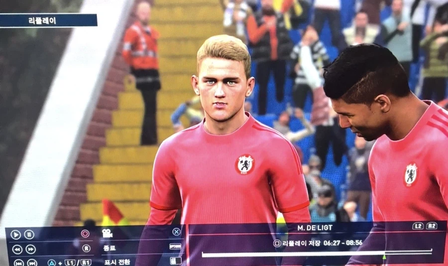 PS4) 위닝2019, 방금 솟구쳐넣은 헤딩골 (vs 맨유)_9.webp