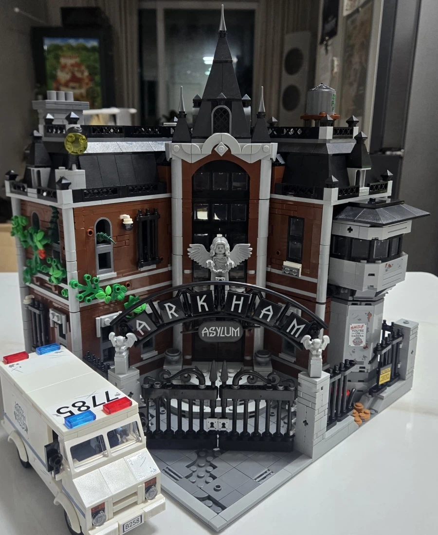 [DC] 살벌한 정신병원 레고 아캄 어사일럼 2025_1.webp