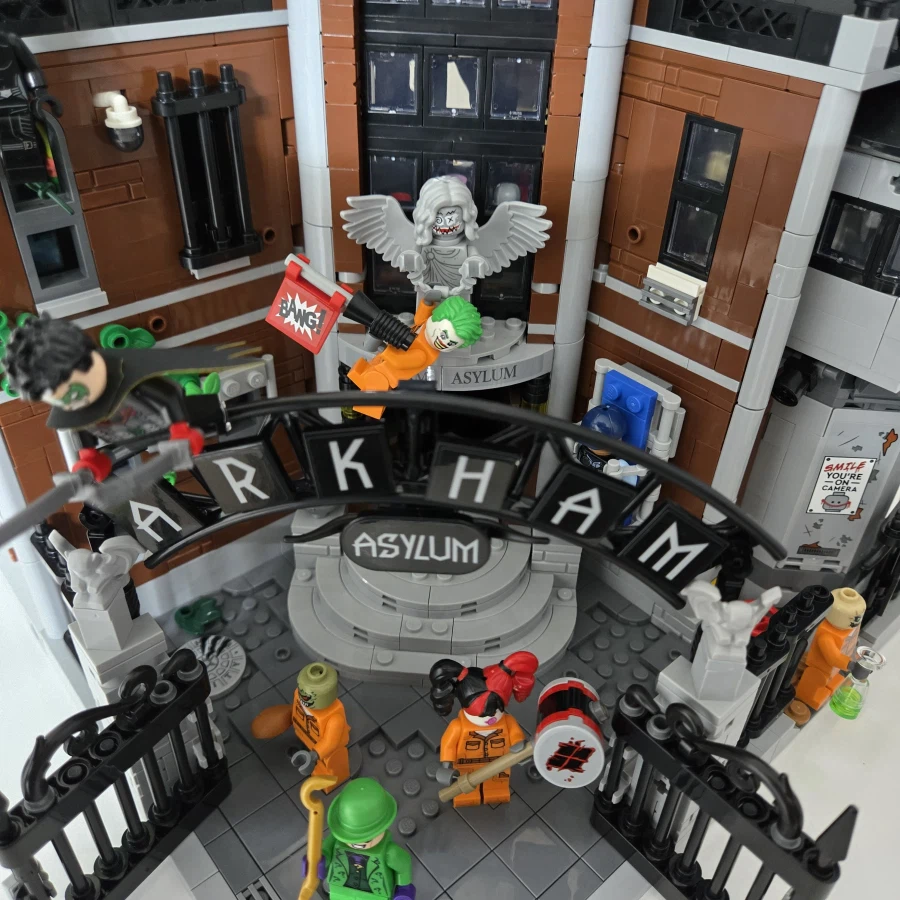 [DC] 살벌한 정신병원 레고 아캄 어사일럼 2025_20.webp