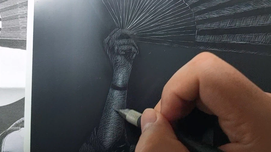 칼로 긁어서 그린 그림(feat. 테크노 여전사)_8.webp